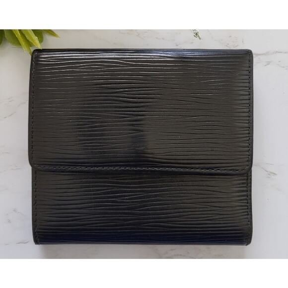 AUTHENTIC LOUIS VUITTON BLACK EPI LEATHER COMPACT SNAP WALLET - Picture 1 of 16